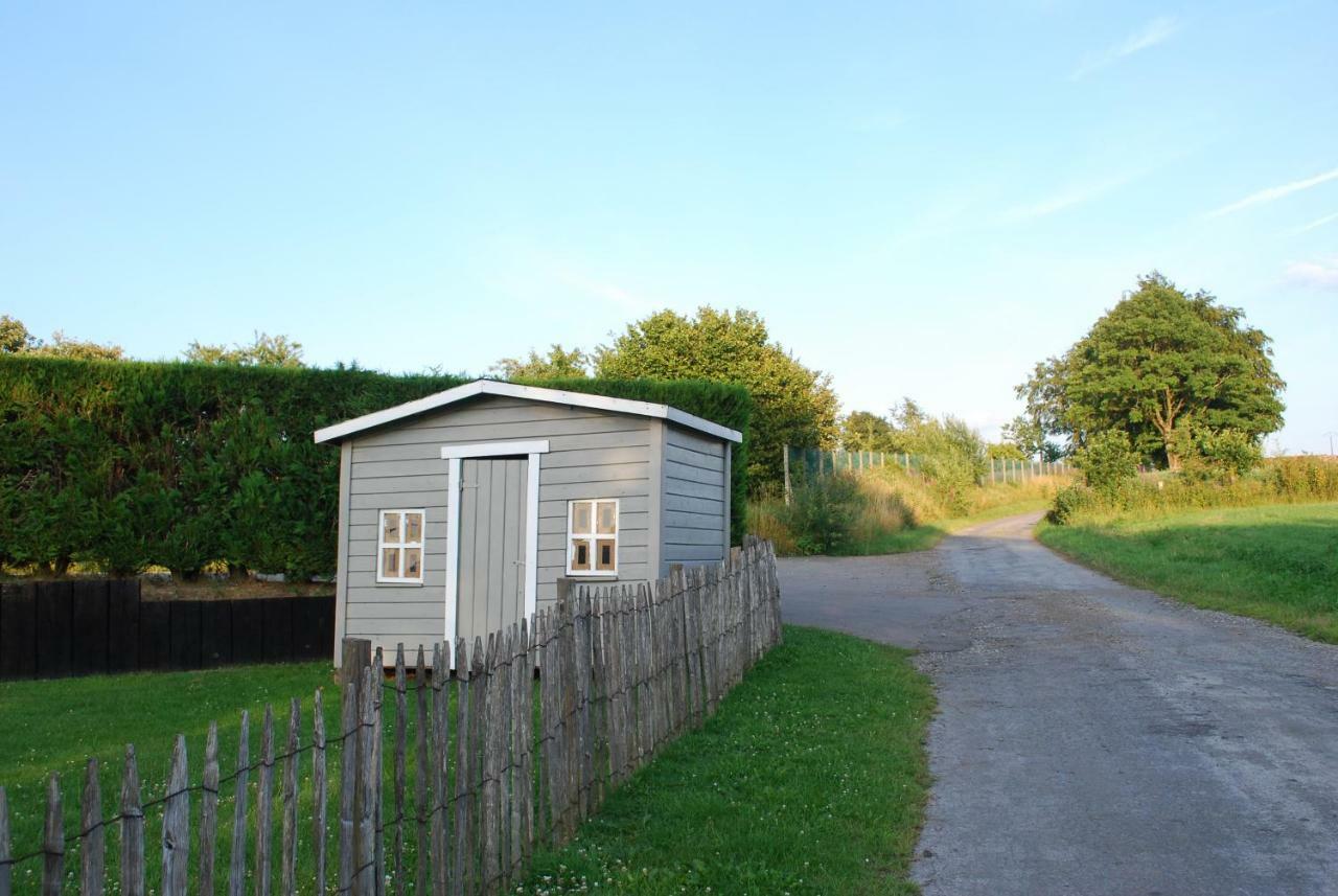 Petite Reine Bertrix Exterior photo